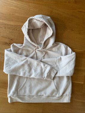 Aritzia Sunday Best cropped Baby Pink Cream Hoodie - Cozy Pullover Hoodie